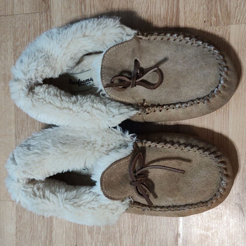 Dearfoams Womens Leather Moccasin Slippers Faux Fur Tan Cream *Please Read* 10